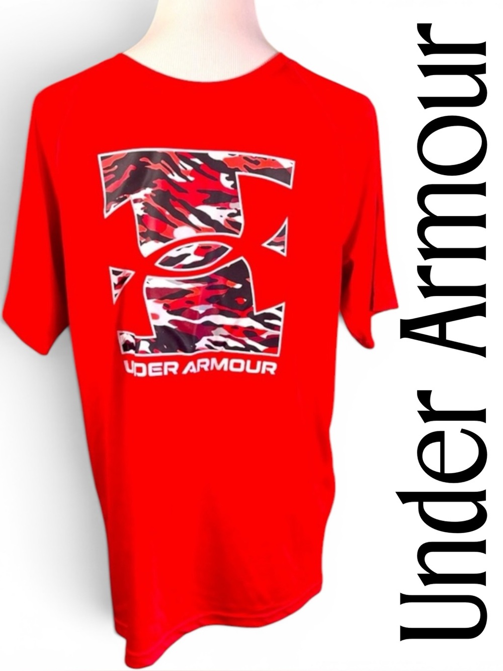 YXL Under Armour short sleeved shirt